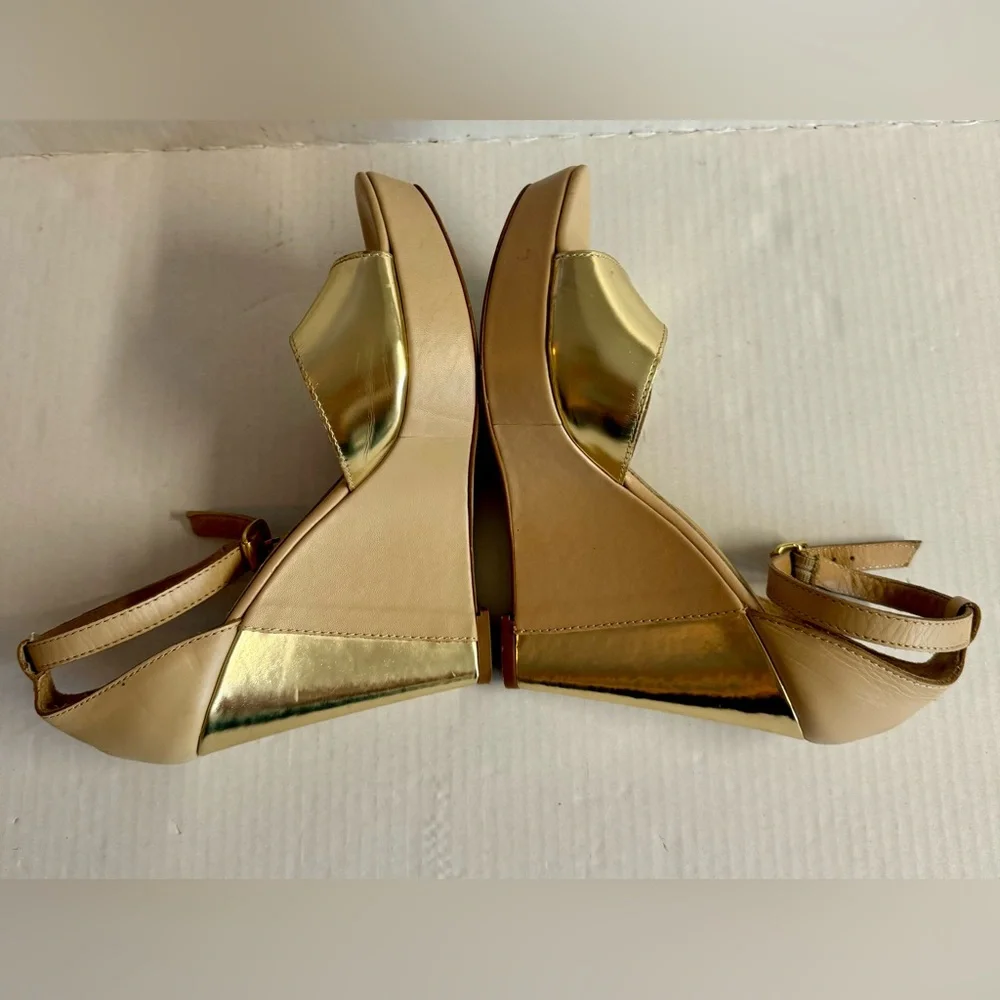 Gold Italian Sesto Meucci Glam platform ankle strap leather heels.Size 9